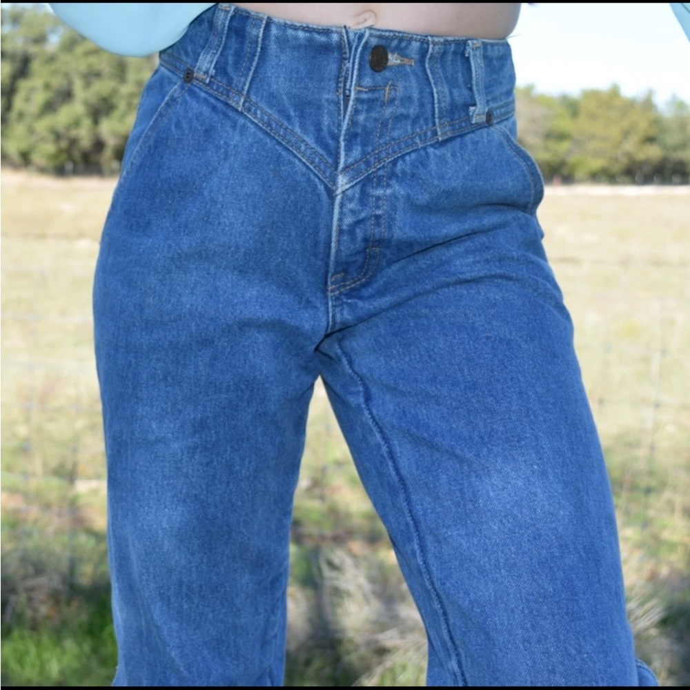 Calvin Klein Jeans High-Rise V-Seam Mid Blue Straight Jeans